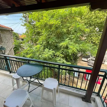 Plane Tree Apartment